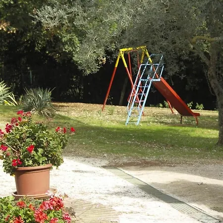 아파트 Caioncola Sleeps 6 Pool Wifi T763558
